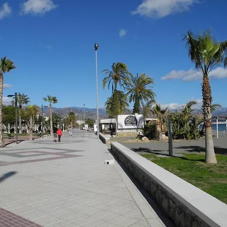 In Erster Strandlinie, Mit Balkon, Dachterrasse Und Gemeinschaftspool Lejlighed Torre Del Mar